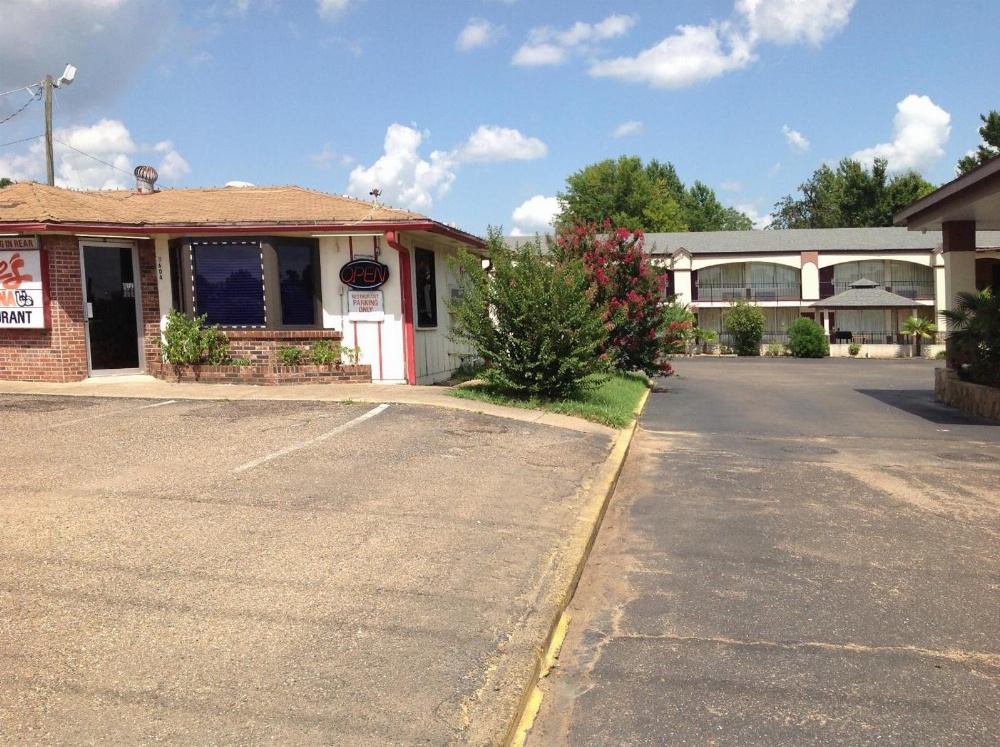 Executive Inn Texarkana Main image